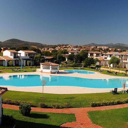 Aparthotel Le Tre Querce San Teodoro  Exterior foto
