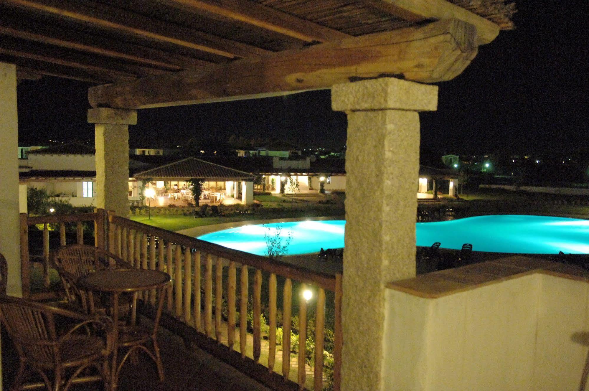 Aparthotel Le Tre Querce San Teodoro  Exterior foto
