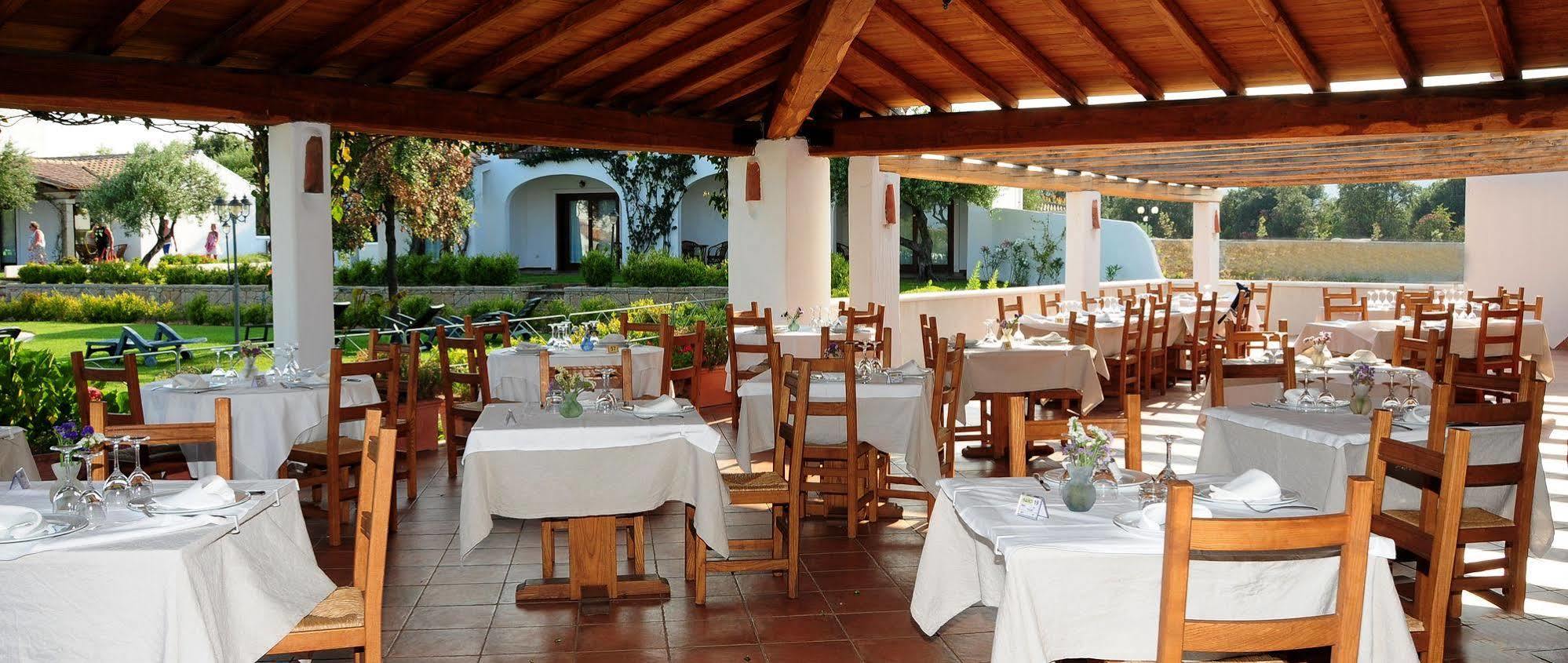 Aparthotel Le Tre Querce San Teodoro  Exterior foto