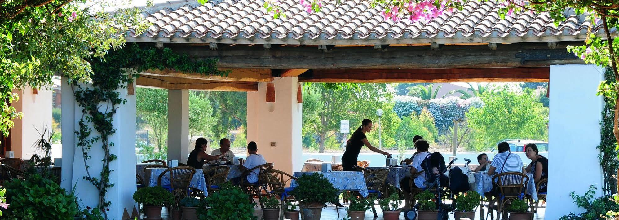 Aparthotel Le Tre Querce San Teodoro  Exterior foto
