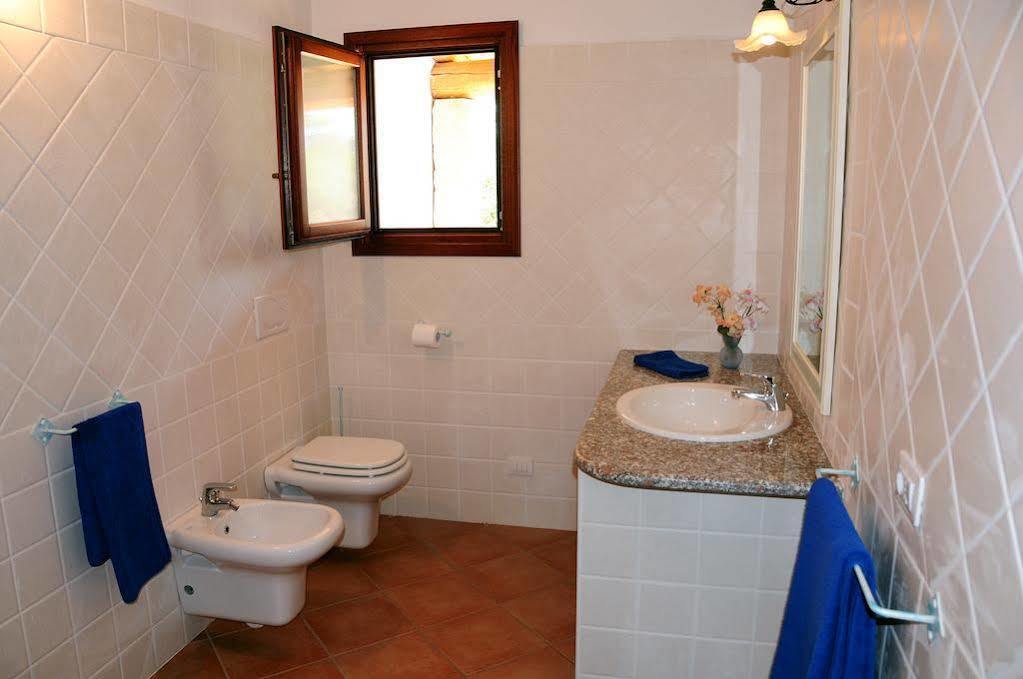 Aparthotel Le Tre Querce San Teodoro  Exterior foto